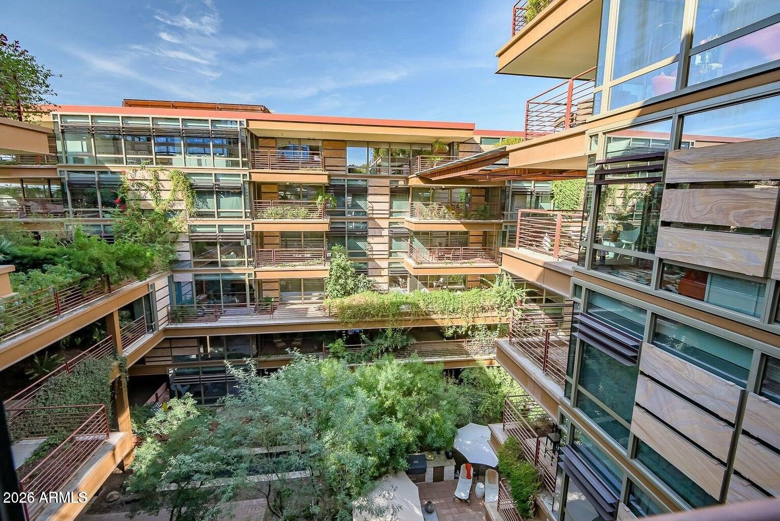 7121 E Rancho Vista Dr, #5011