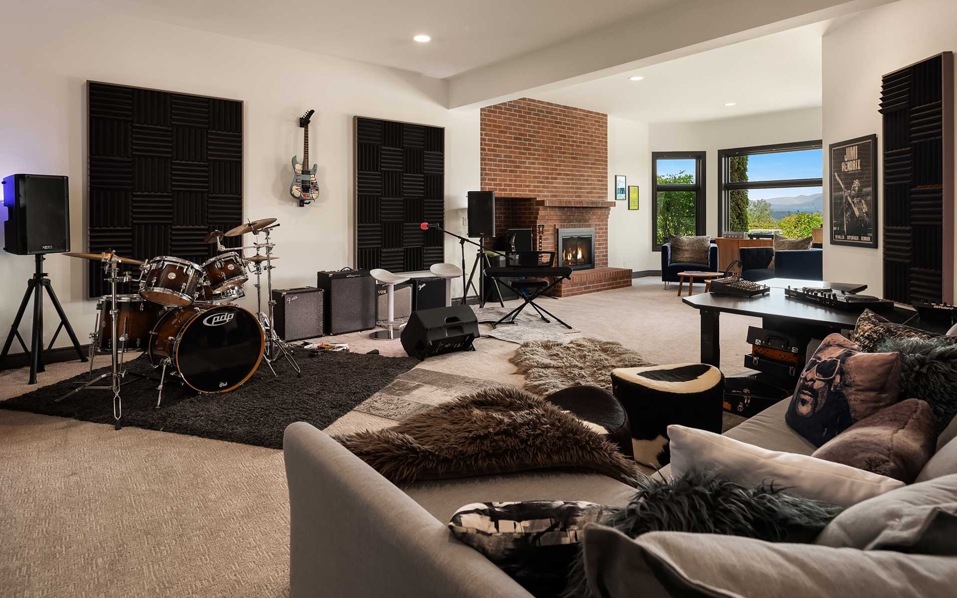 A Masterful Renovation on Union Hill with Panoramic Views