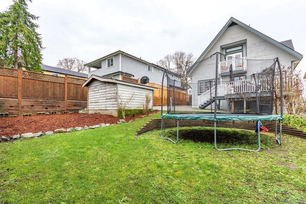 1235 Glyn Rd