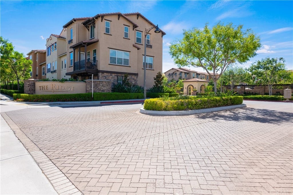 23 Quinn Way