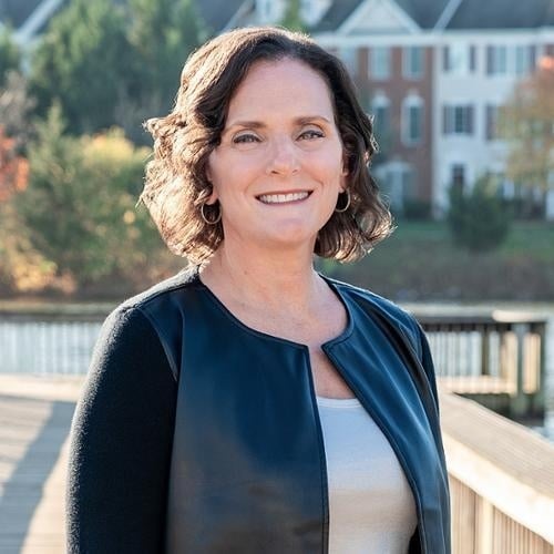 Jenny Manning Falls Church, VA Real Estate Agent Headshot