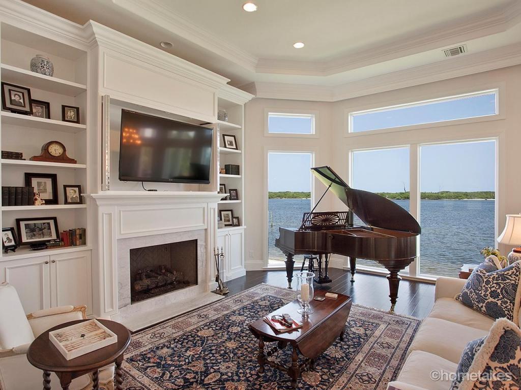 18469 SE Federal Hwy Unit 1