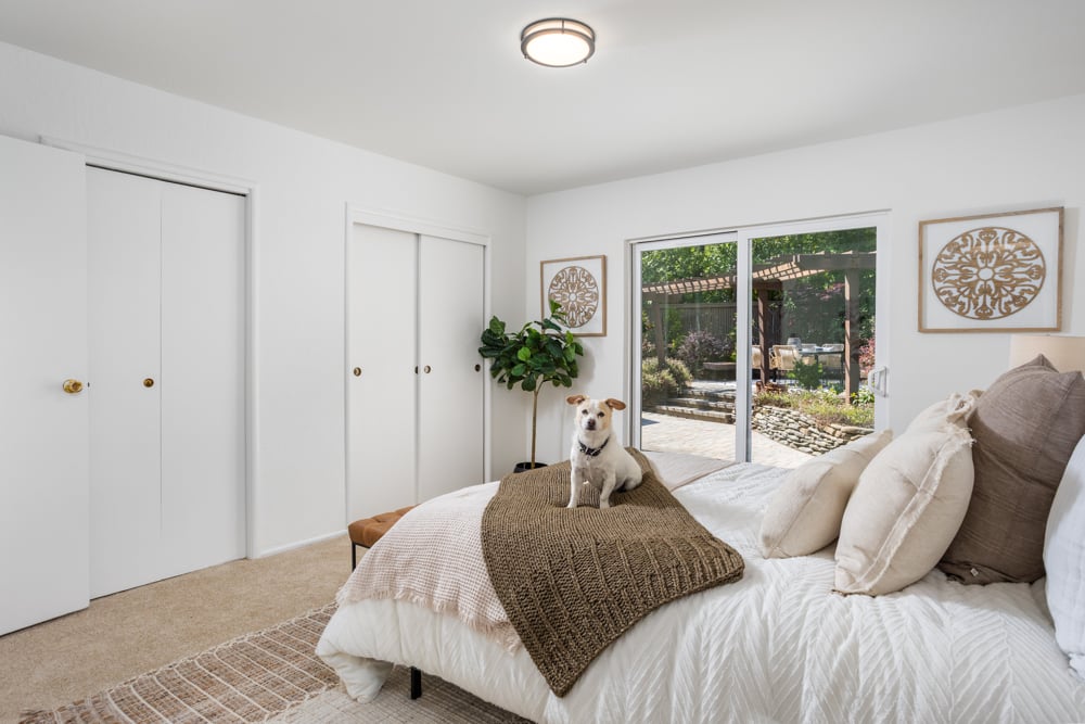 244 Ivy Dr