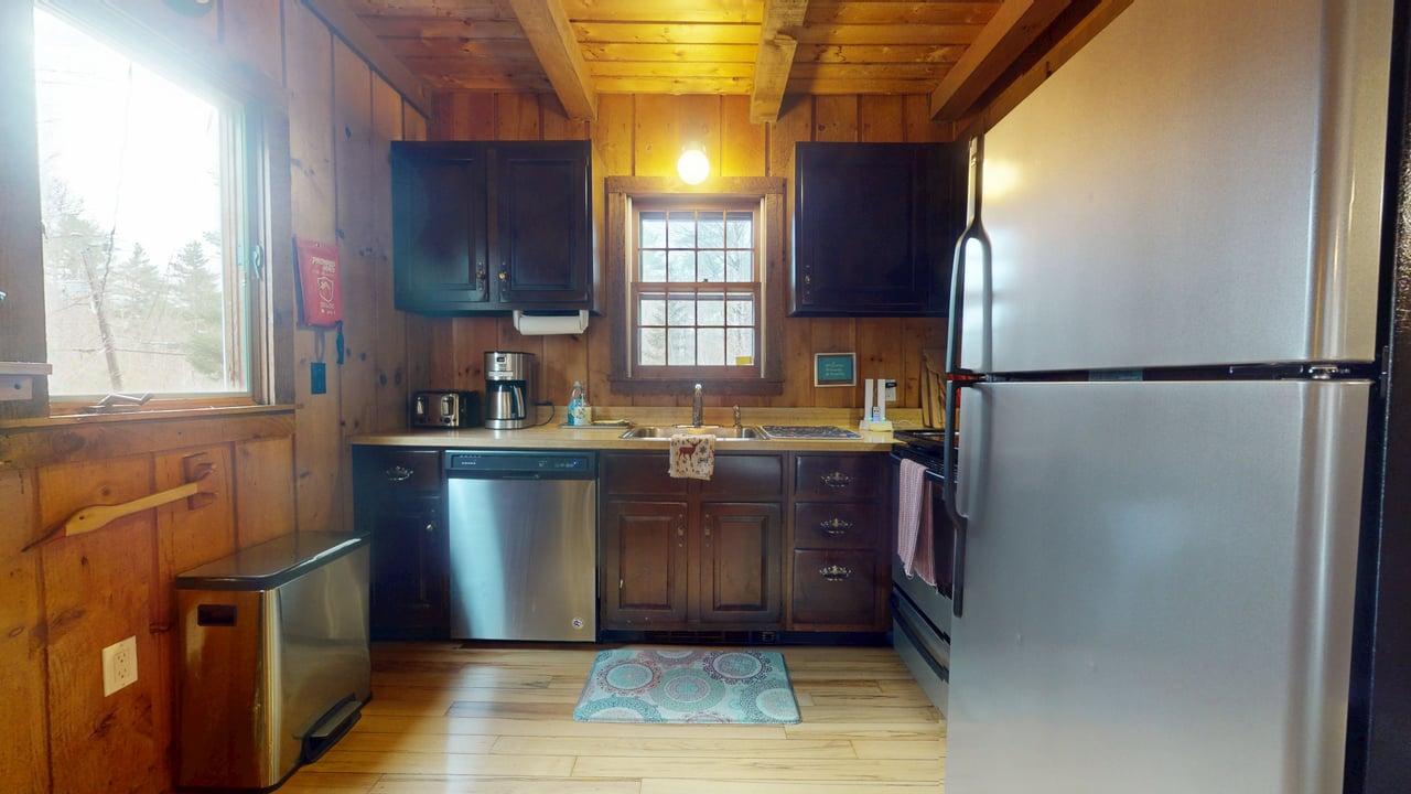 Pet Friendly Londonderry Home