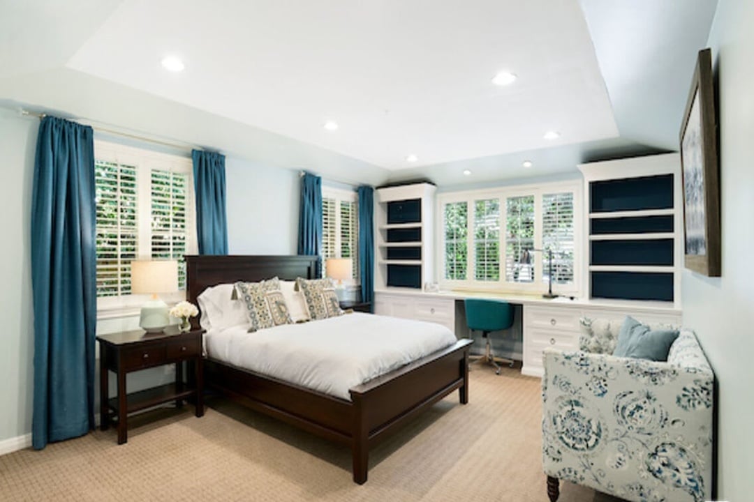Ridge Oasis