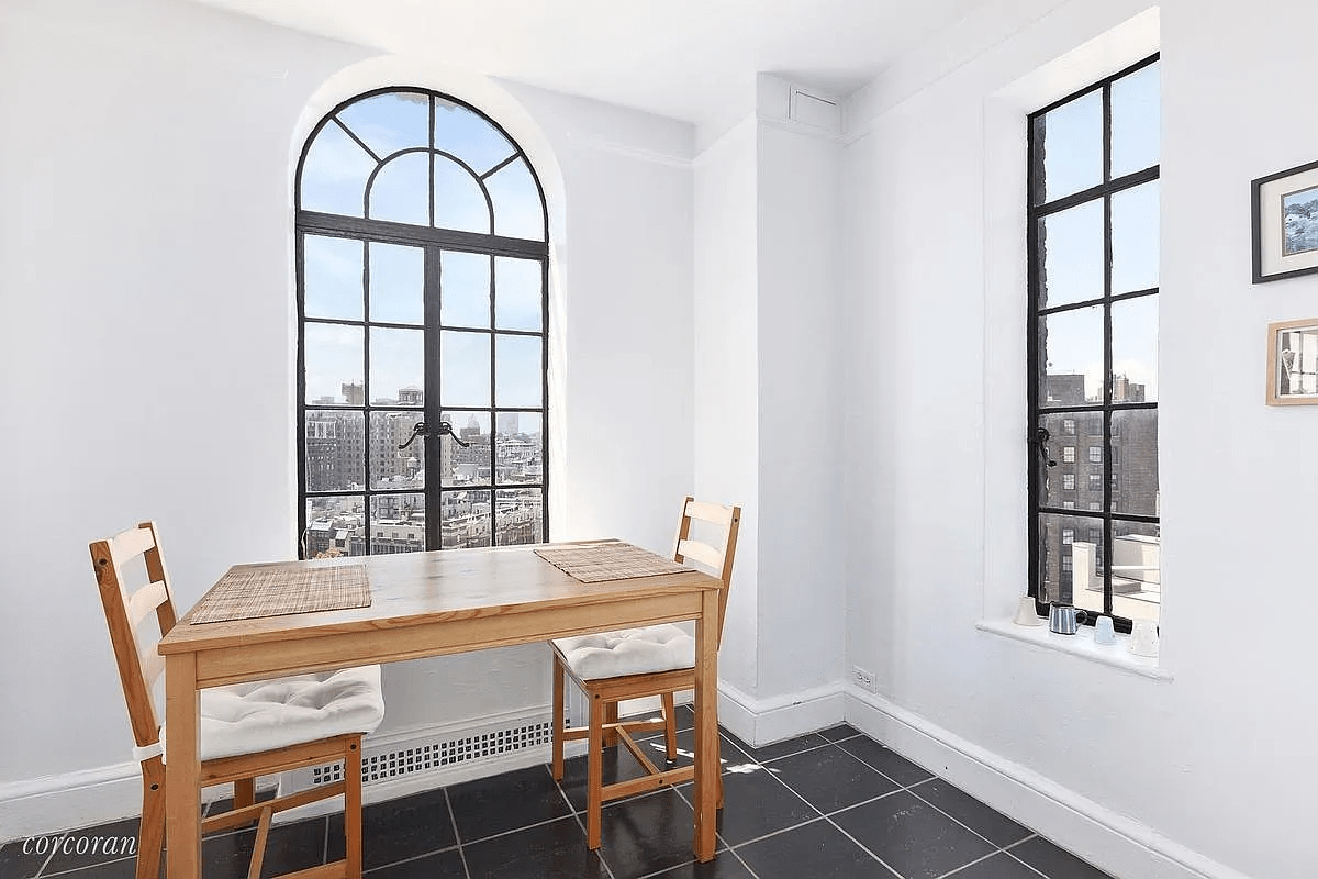 1 Christopher St APT 15D
