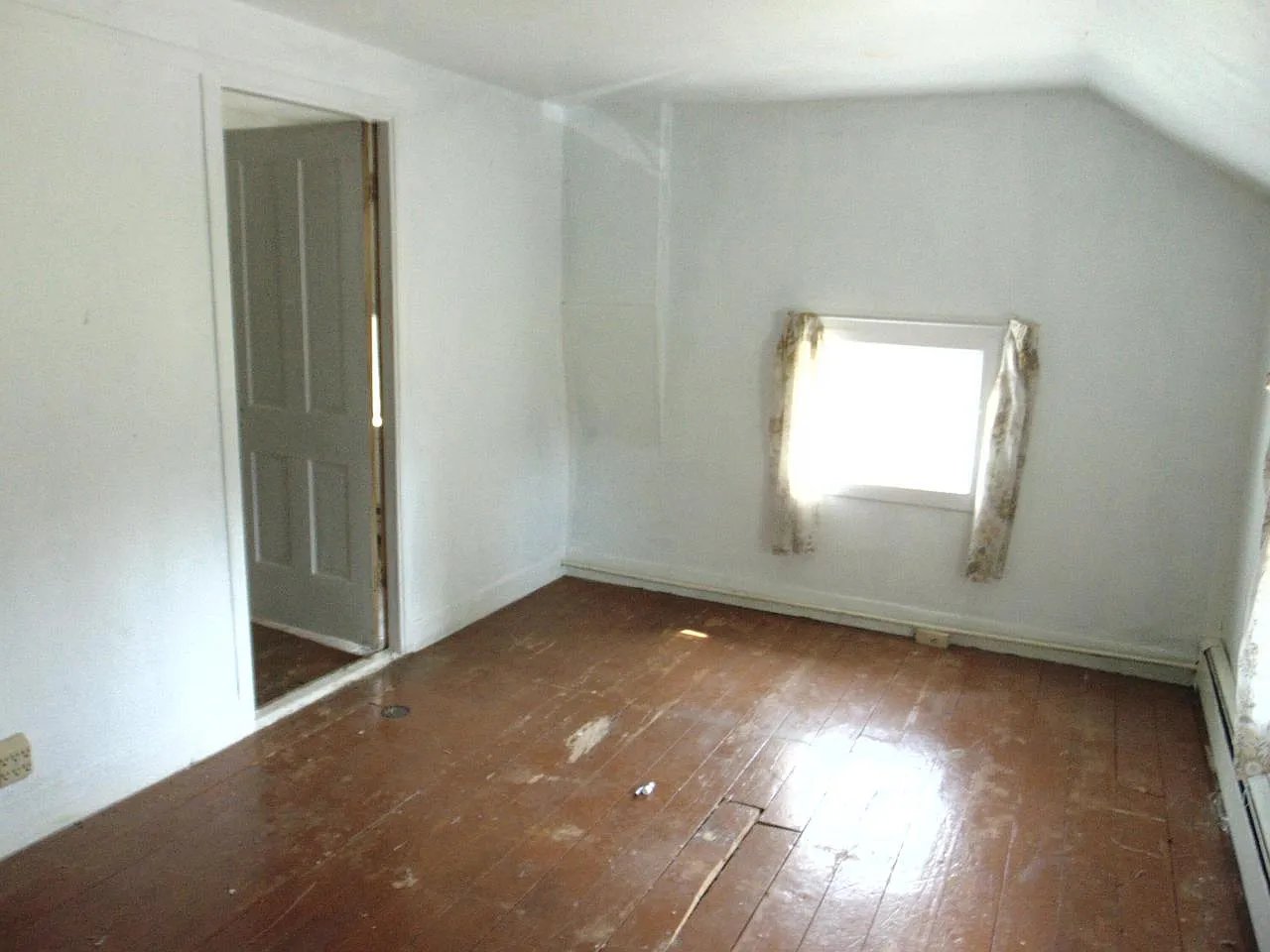 4560 Elmwood Rd