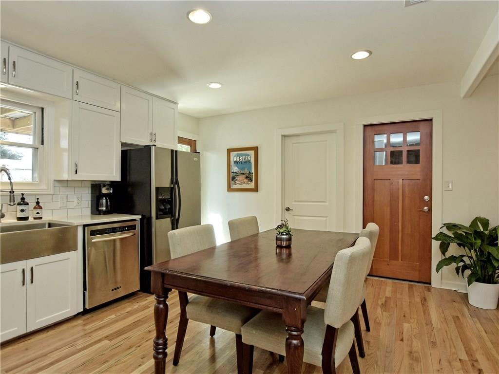 Remodeled Crestview Bungalow on .28Acre Lot