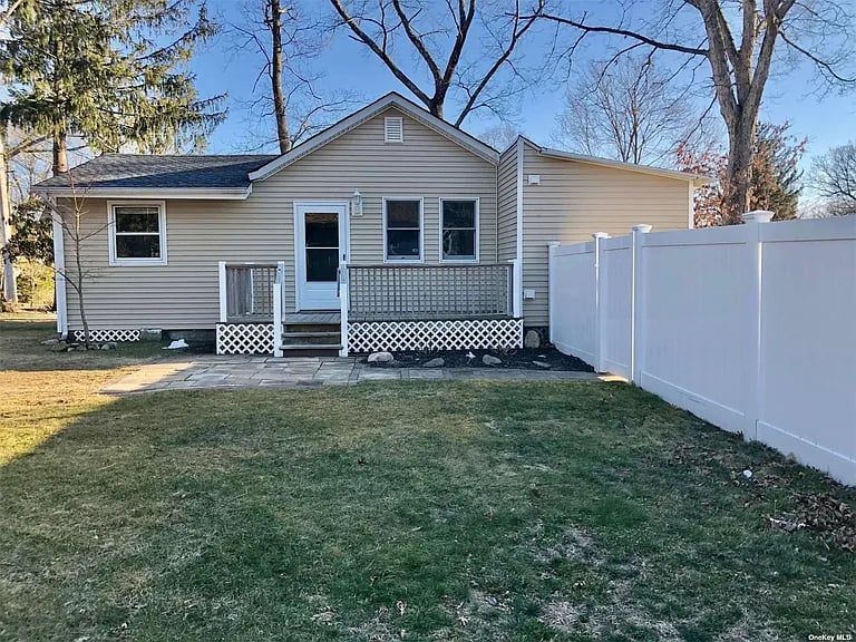 24 Begonia Rd