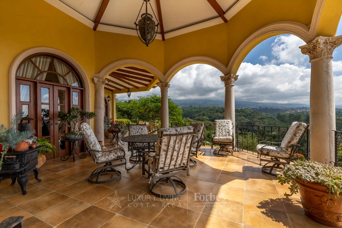 20089 - Luxurious Coffee Estate for Sale in the Mountains of Alajuela