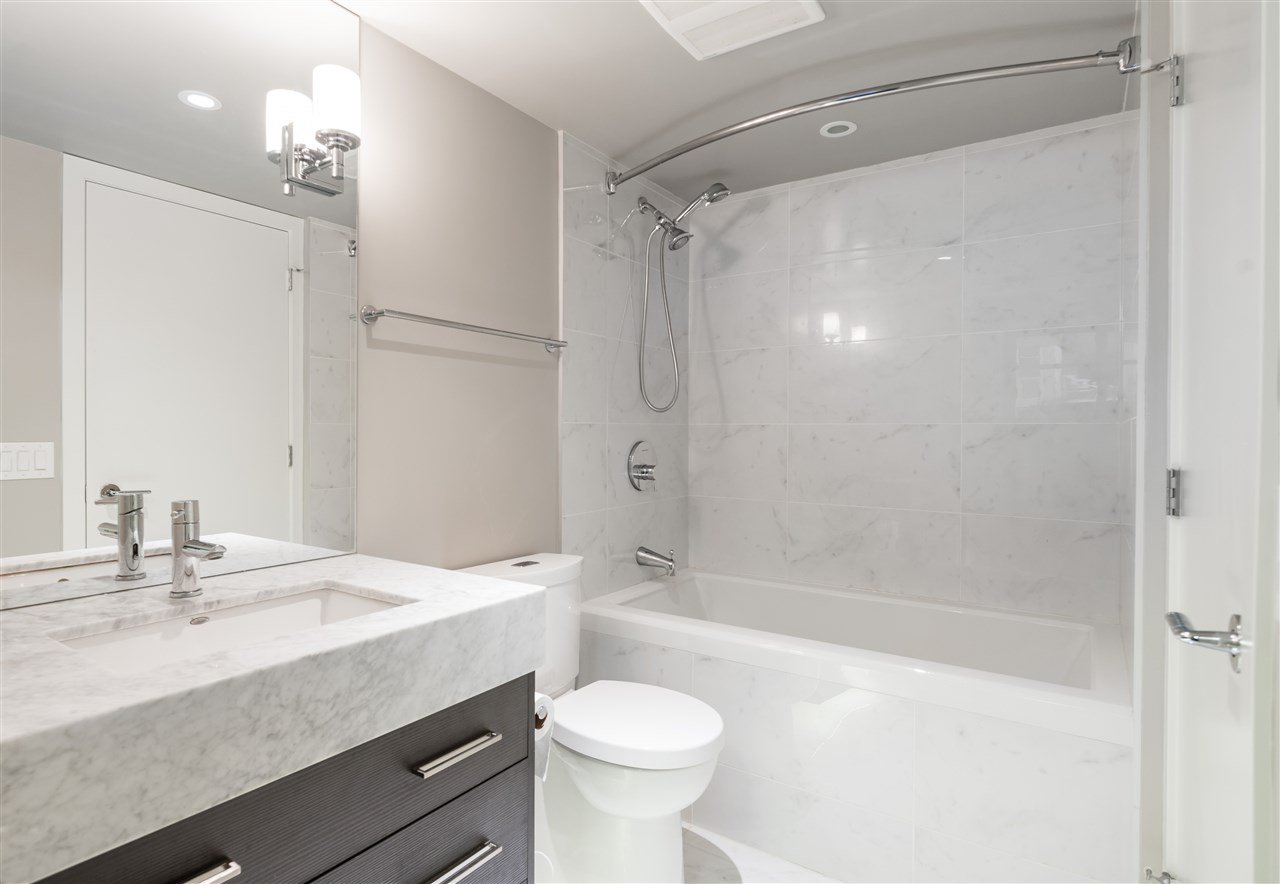 719-6188 No. 3 Rd
