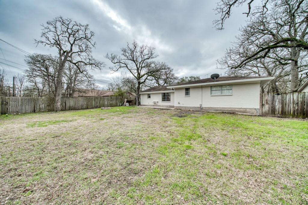 1117 Westover St College Station, Tx 77840