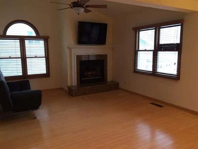 1407 N Oak Hill Dr Unit H4