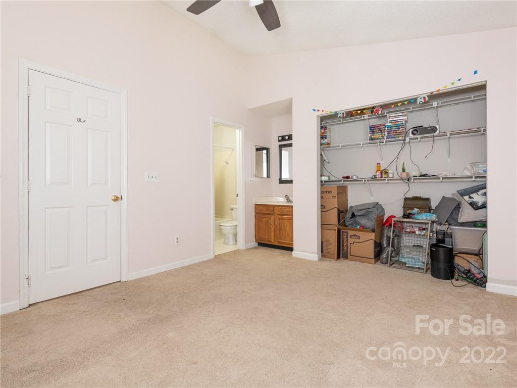 8251 Golf Ridge Dr