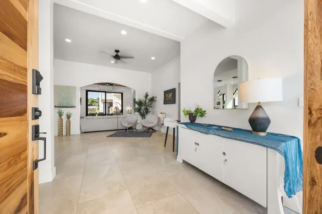 Elegant Tropical Oasis in Reserva Conchal