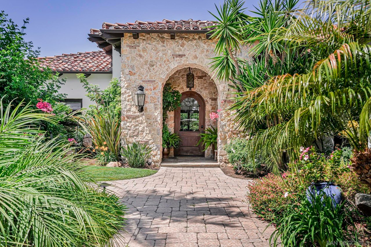 15823 The River Trail