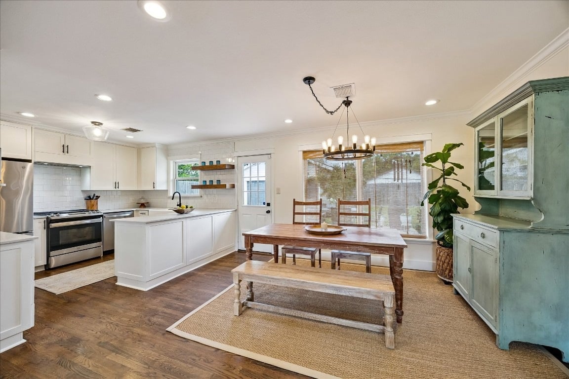 10328 Brinwood Dr