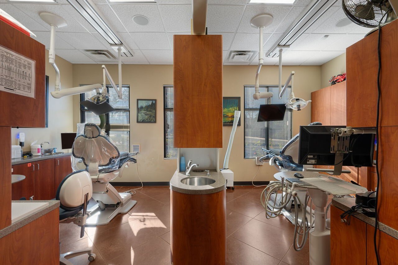 7215 Wyoming Springs Drive #800 (Second Gen Dental)
