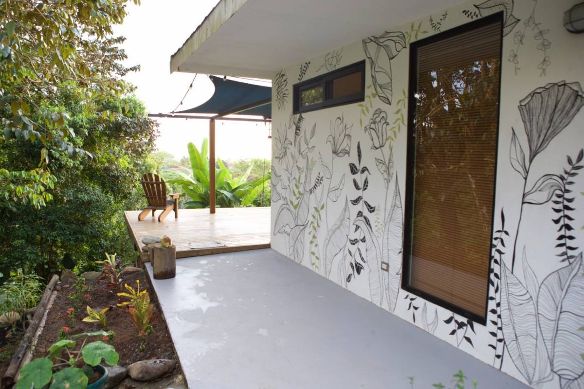 Terra Lodge - Income producing property with two apartments, swimming pool and 1 bedroom home.