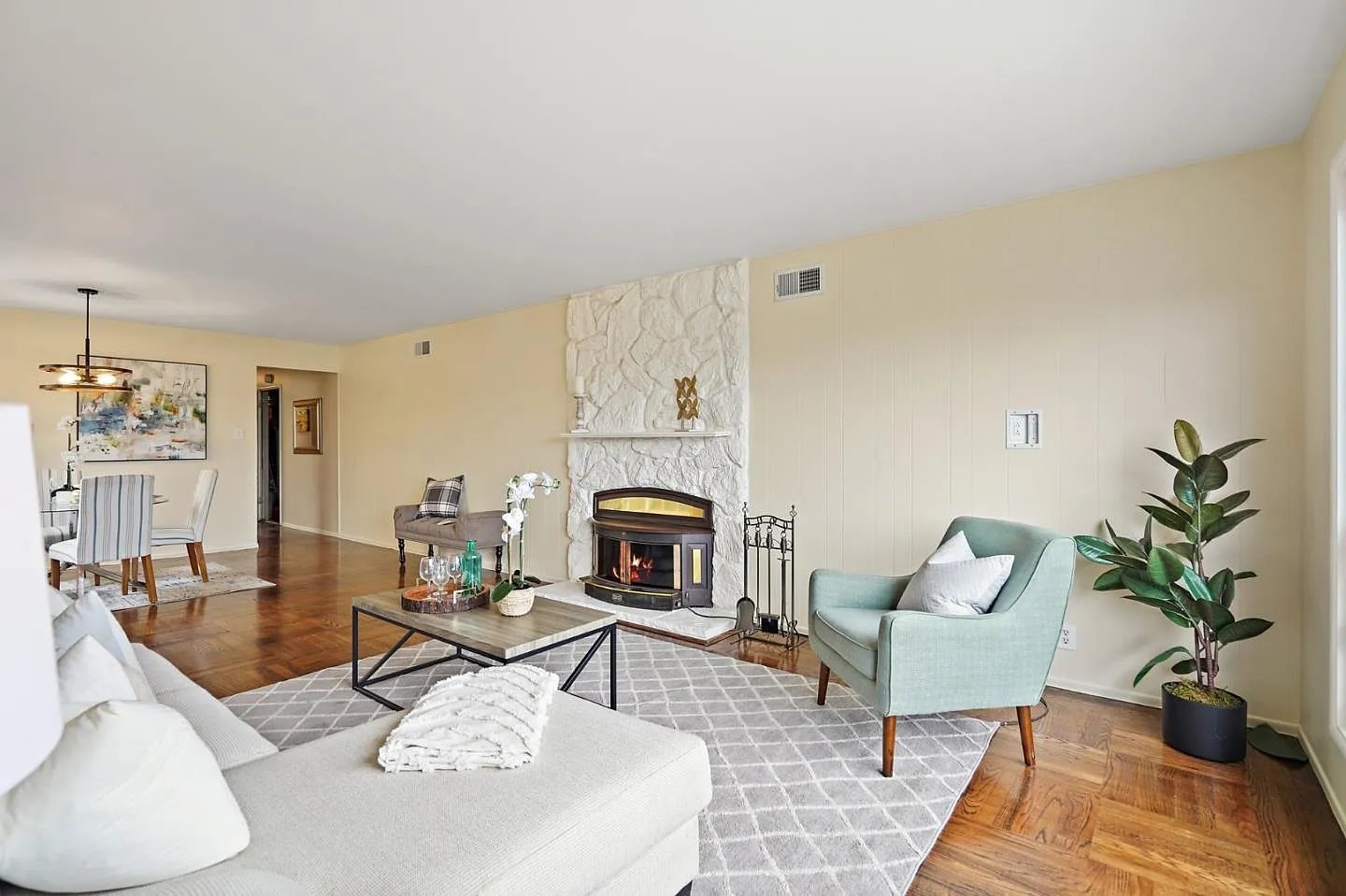 11 Carmel Ave