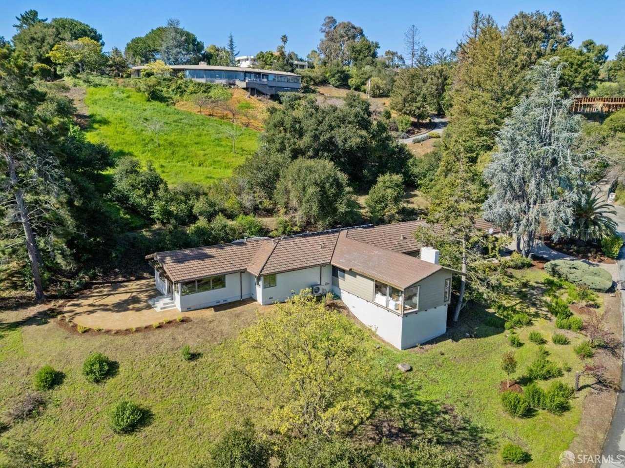 12769 Dianne Dr