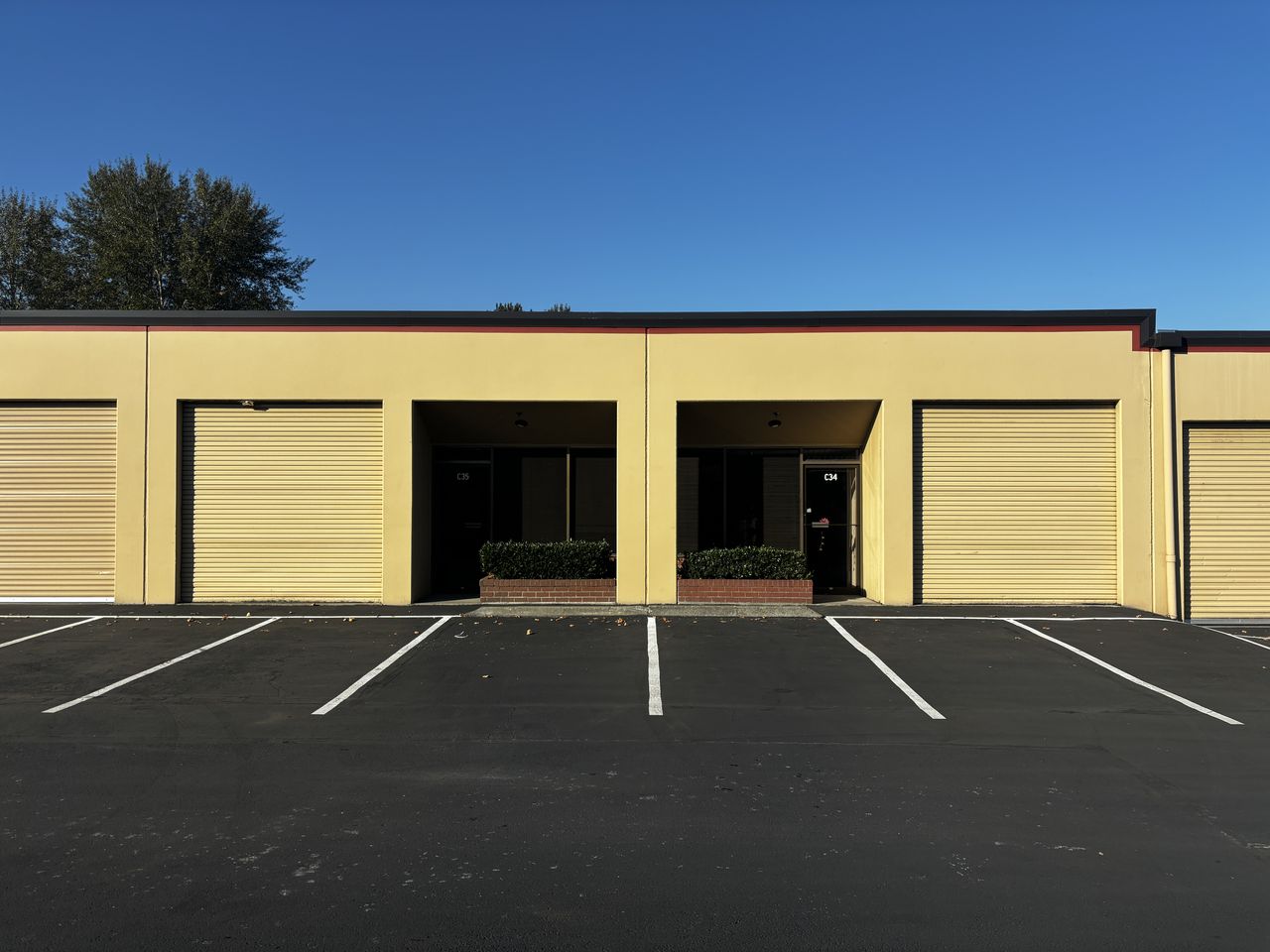 309 S Cloverdale St - Sublease
