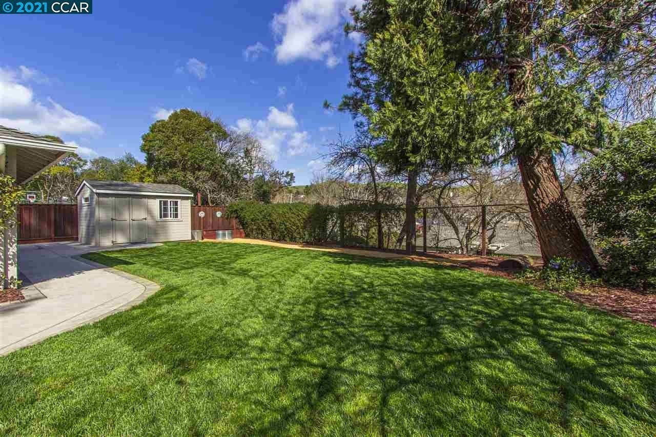 3320 S Lucille Ln
