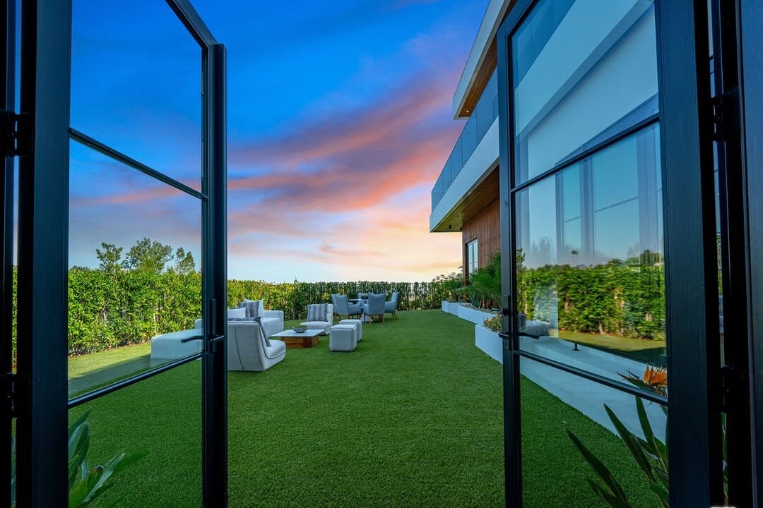 Retreat Radiant