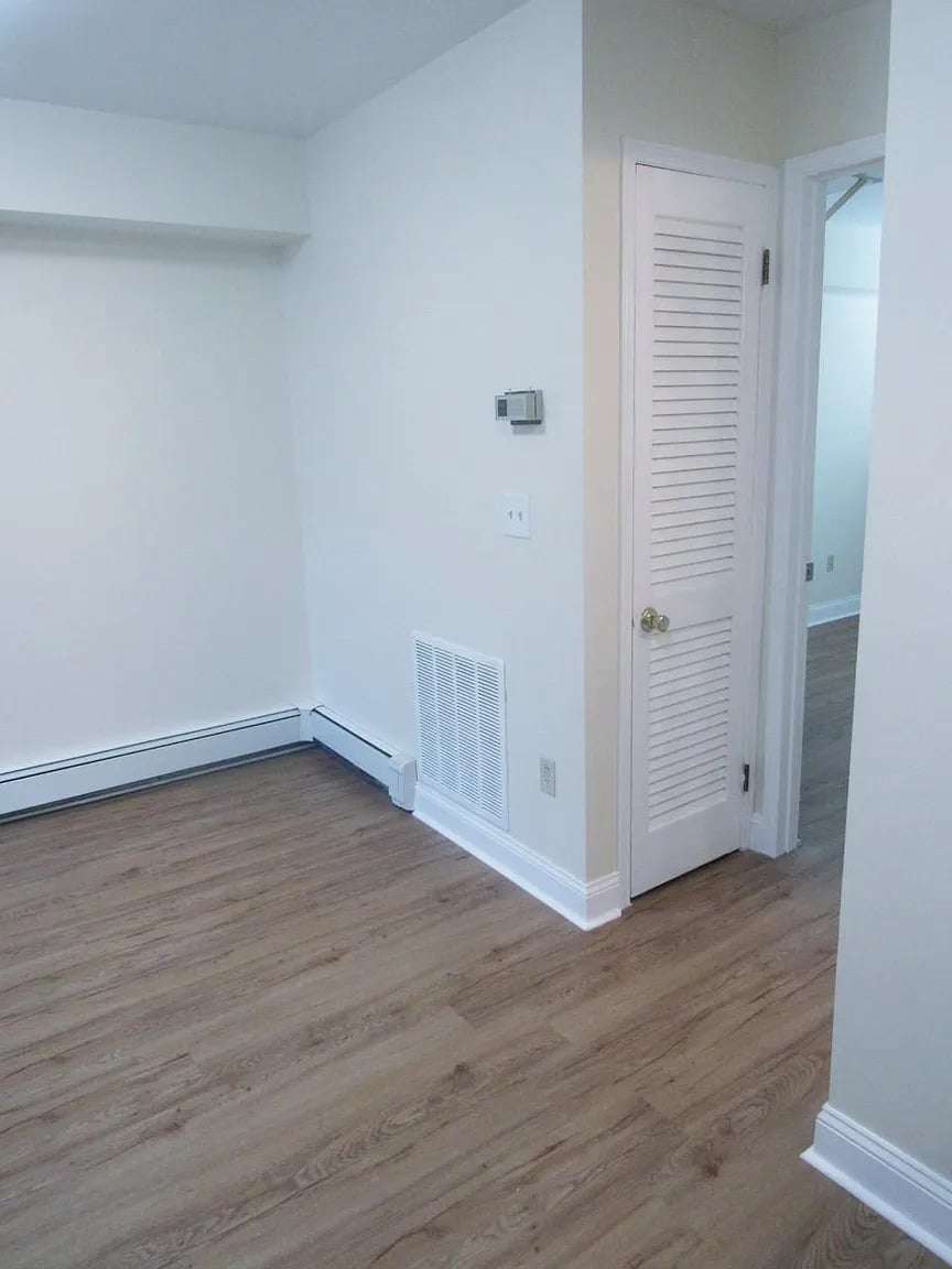 152 Main St APT 4