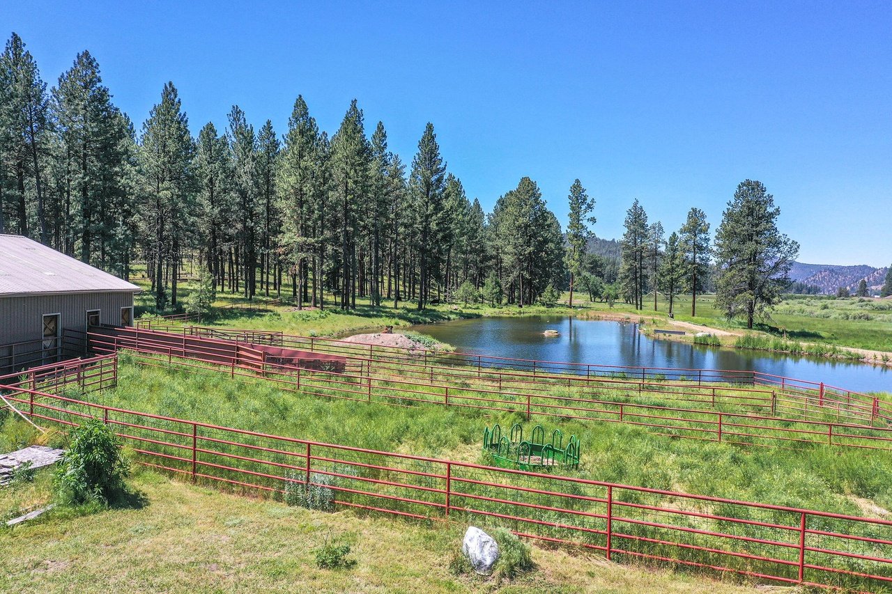 27020 NE Old Wolf Creek Rd