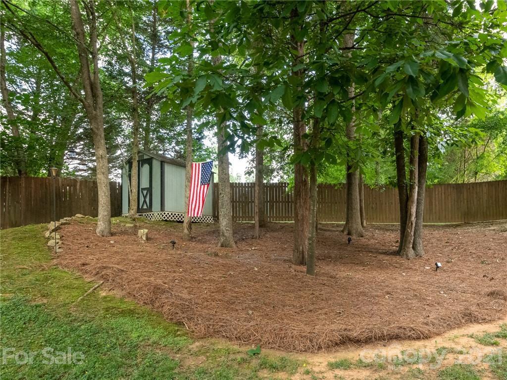 11127 Berkley Square Ln