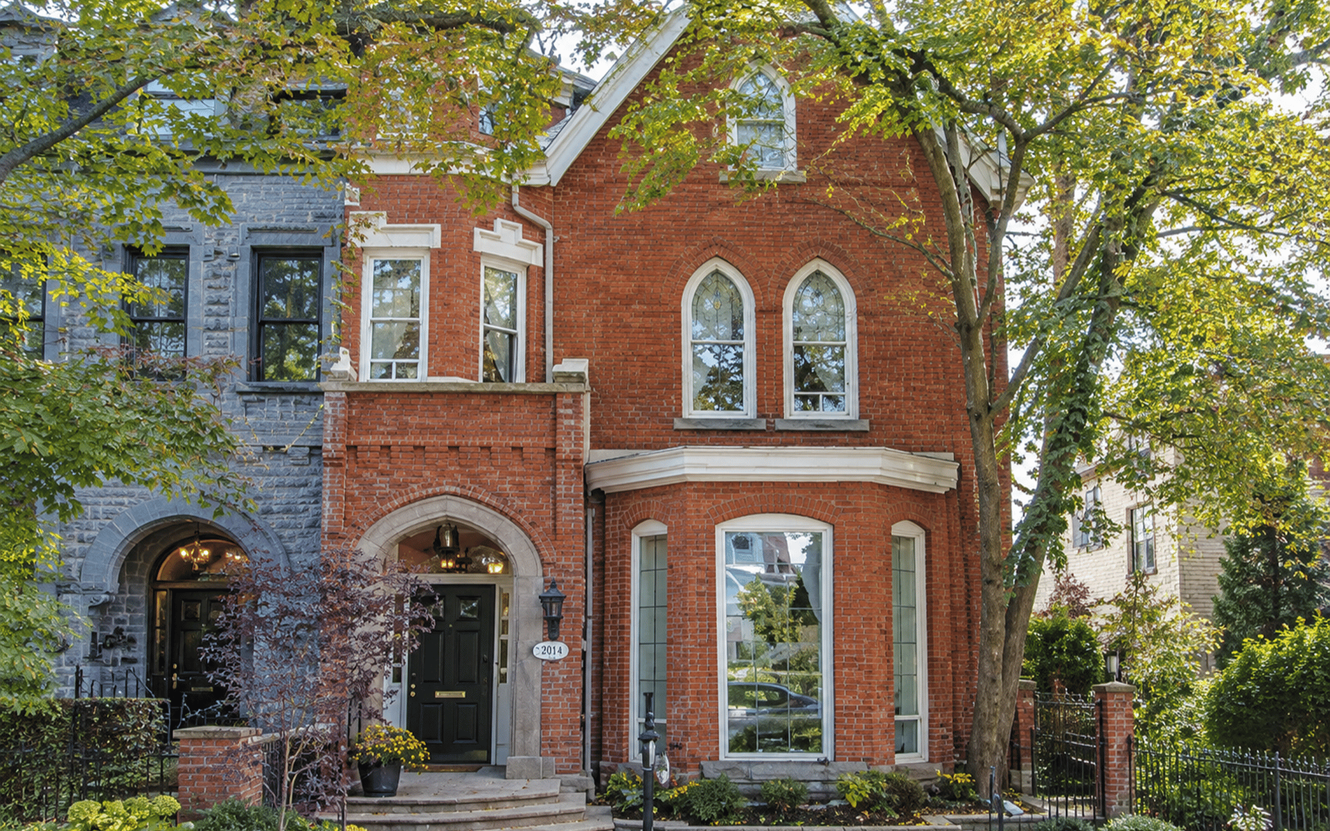 49 Hazelton Ave
