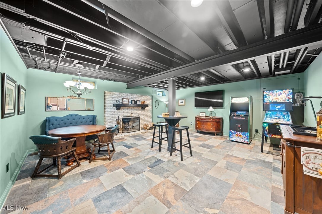 15157 Hemlock Point Rd