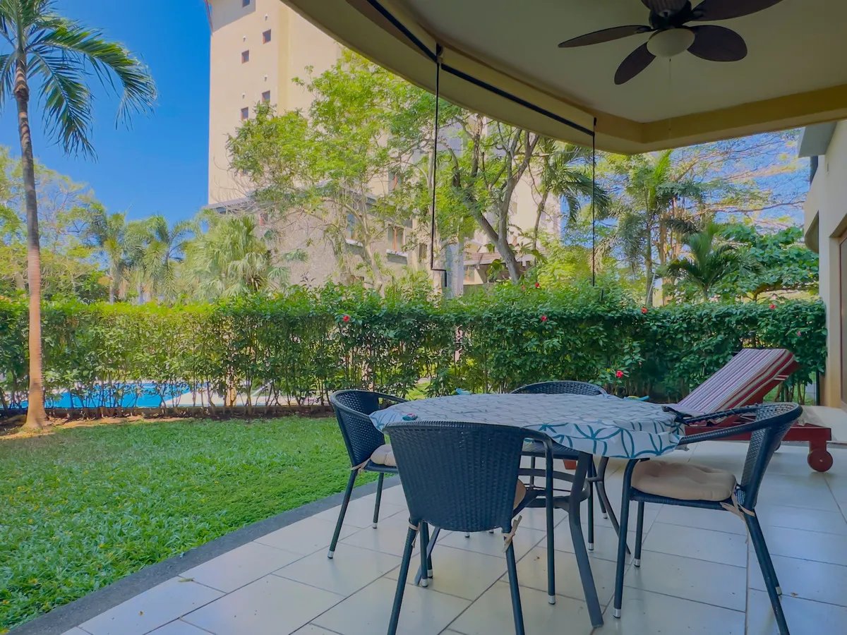 Ground Level Condo with a Yard