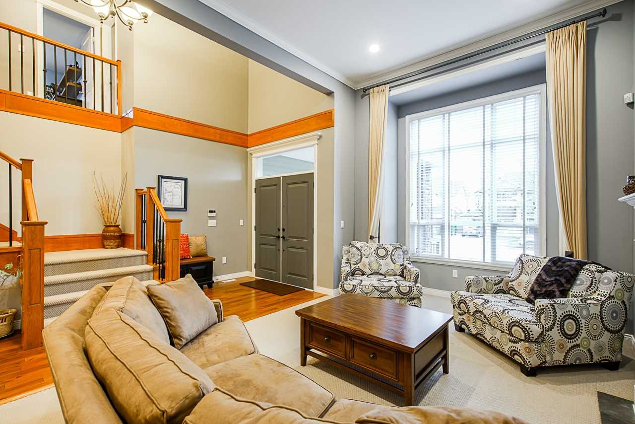 6056 164 St