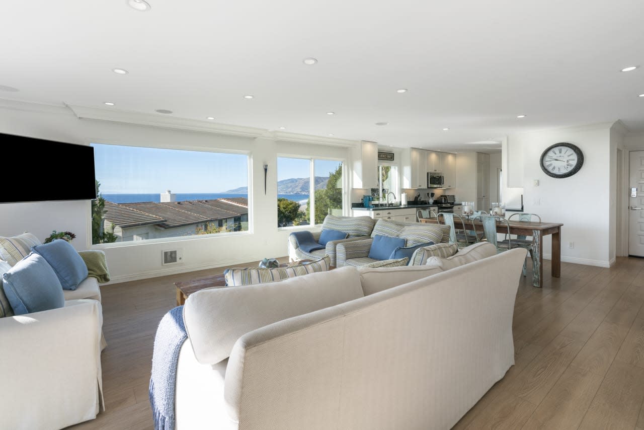 Zuma Bay Villa Lease