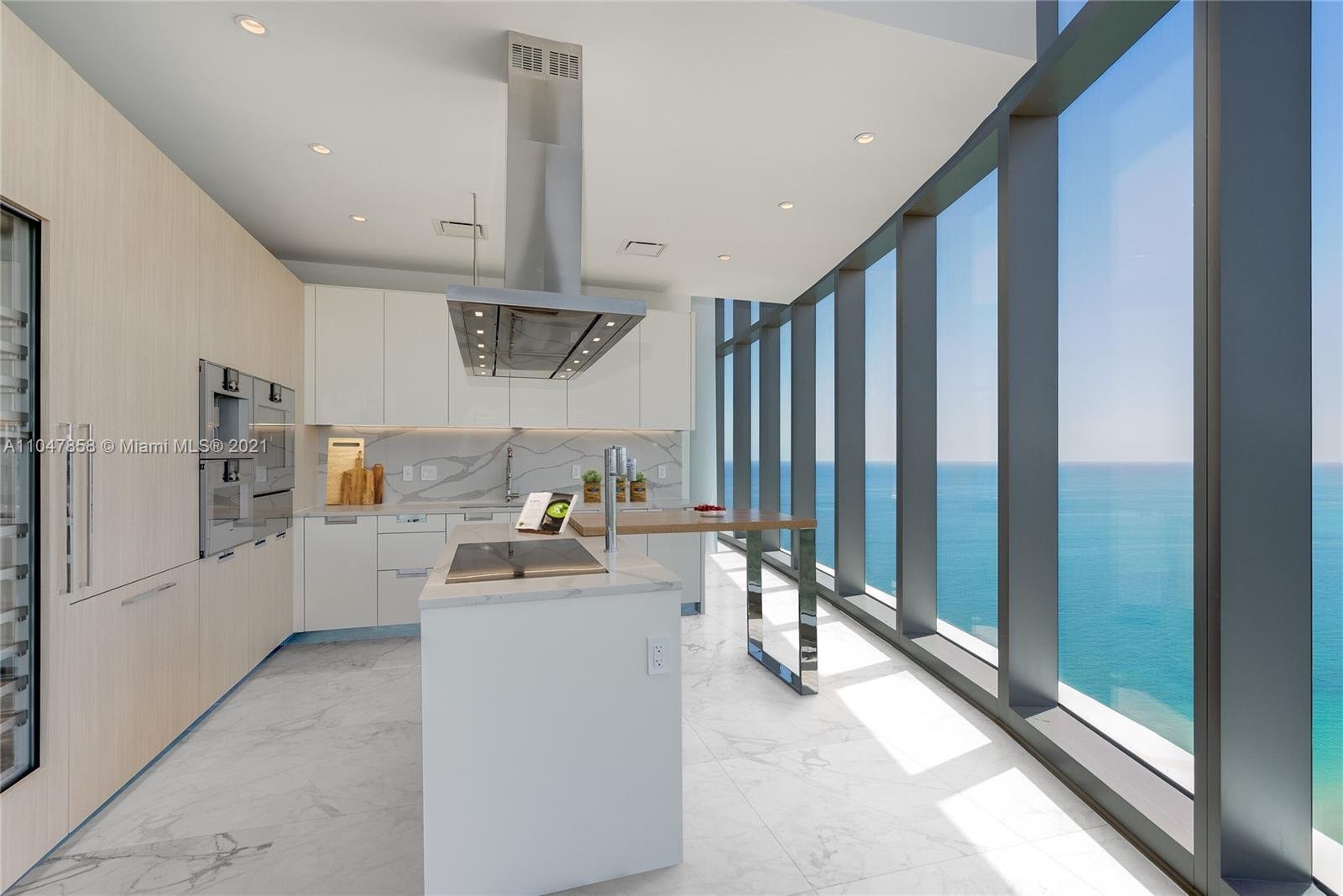 15701 Collins Ave Unit 4705