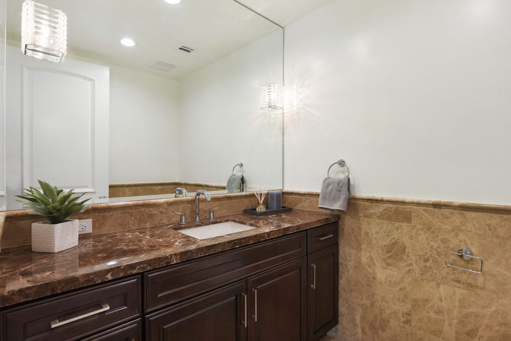 462 S. Maple Drive #2