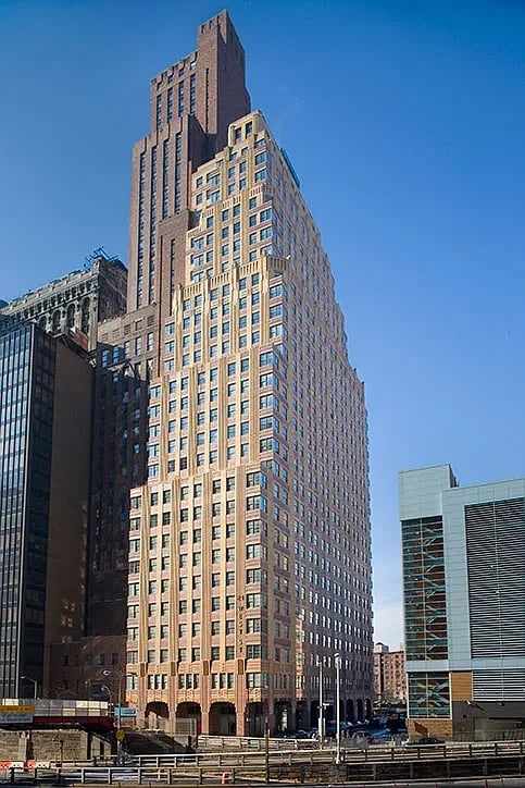 30 W 61st St APT 21C