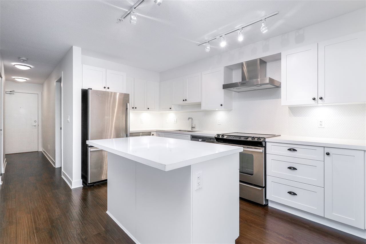 211-500 Royal Ave