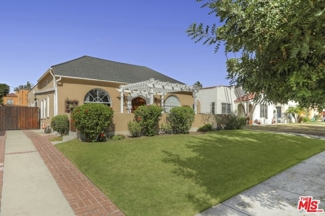 1147 Keniston Ave