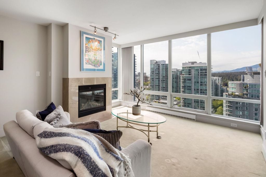 590 Nicola St, #2205