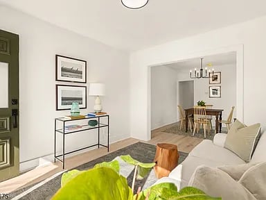 73 Colby Pl