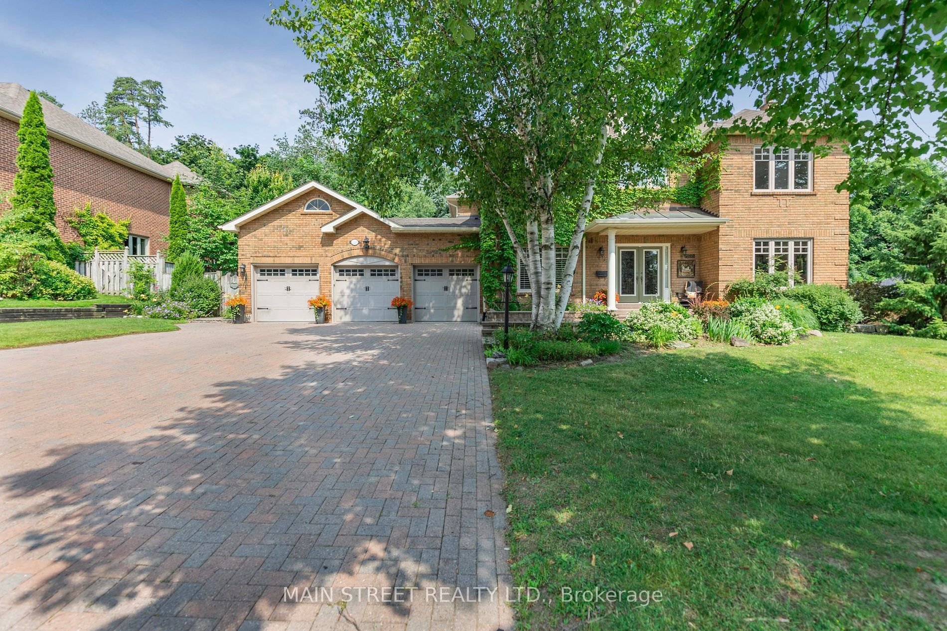 120 Willow Farm Lane, Aurora