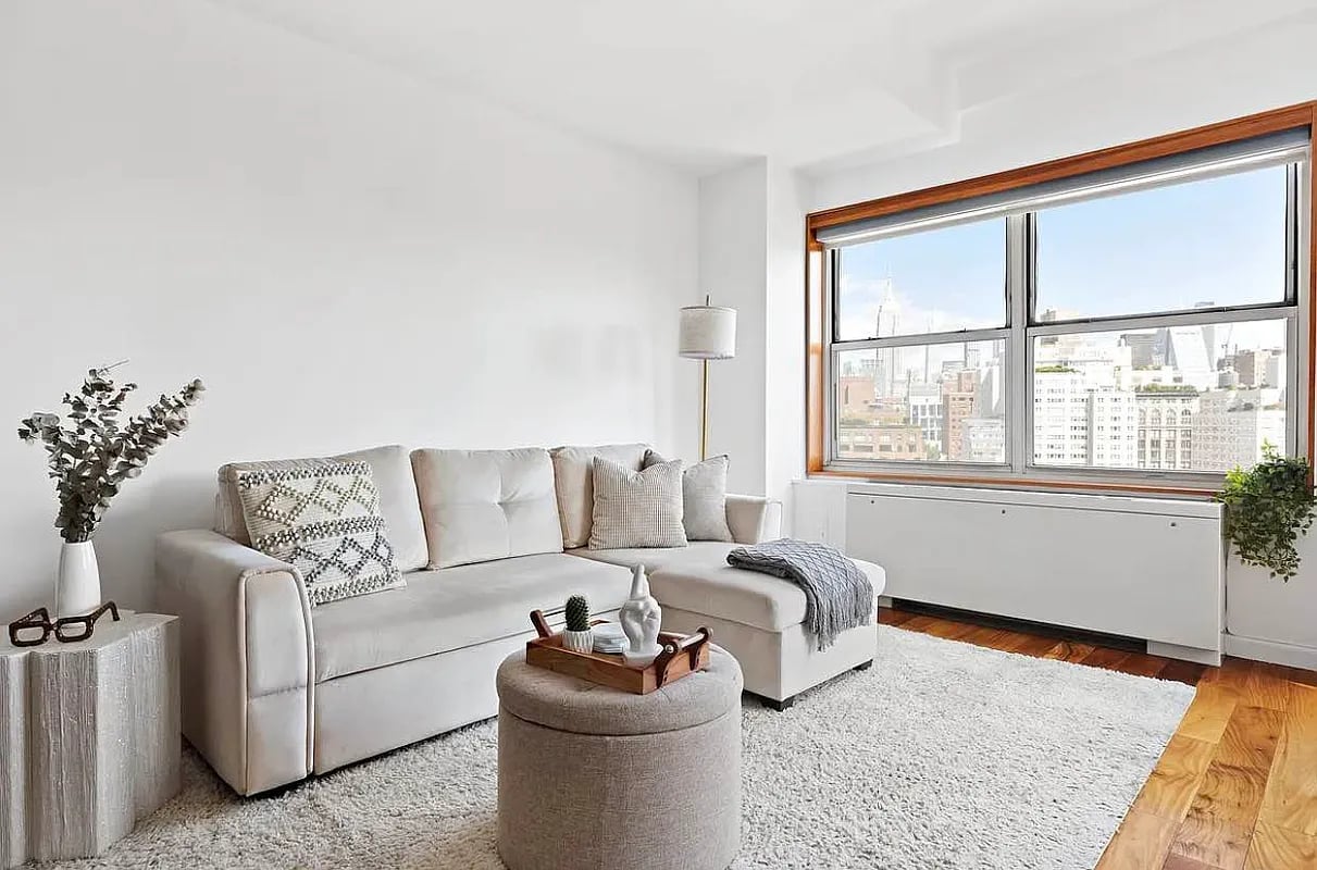 33 Greenwich Ave #15D