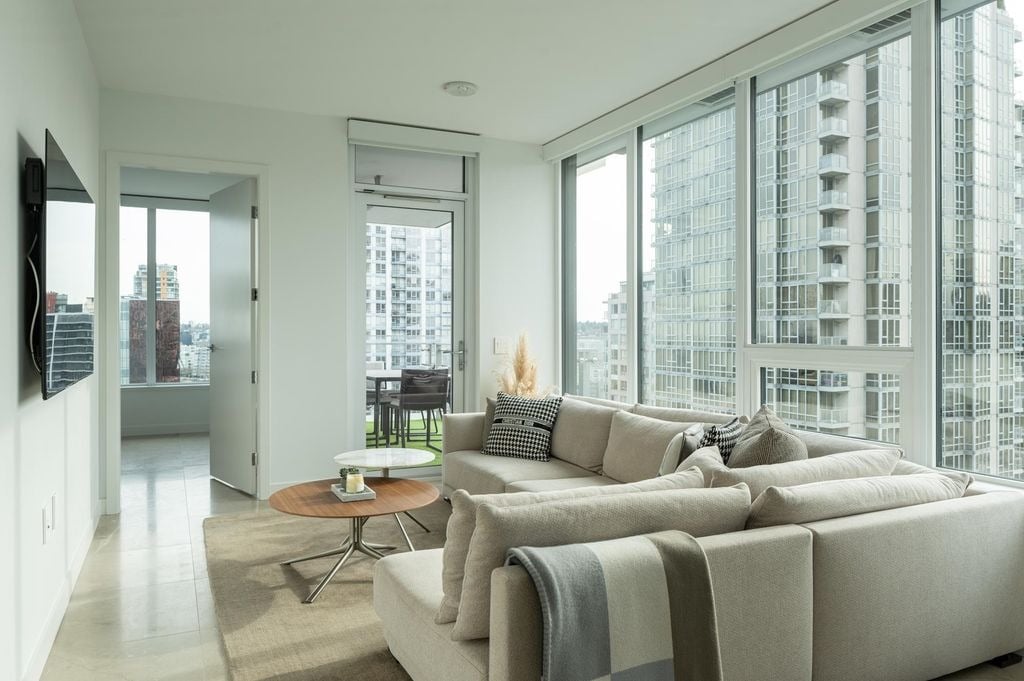 885 Cambie St, #1404