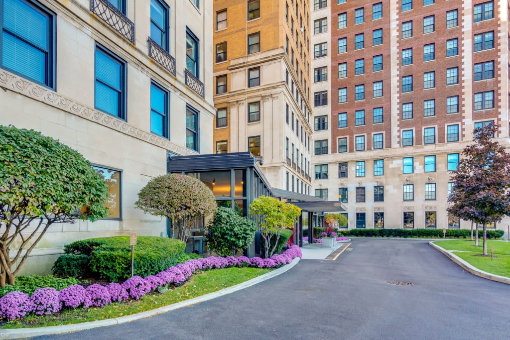 Featured Listing | 3730 N Lake Shore Drive 5B