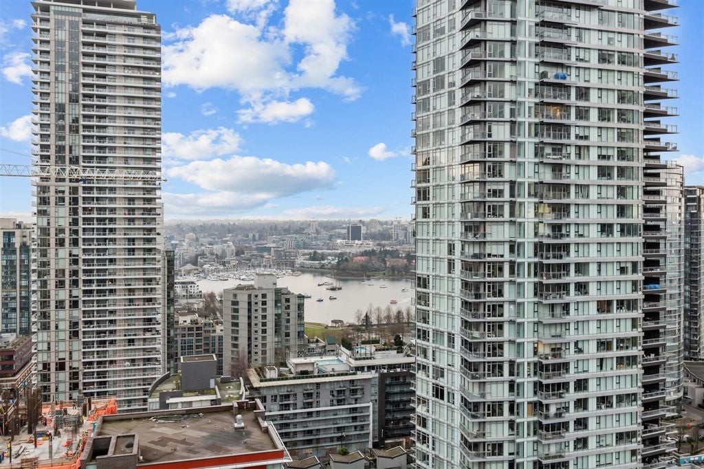 1325 Rolston St, #2305