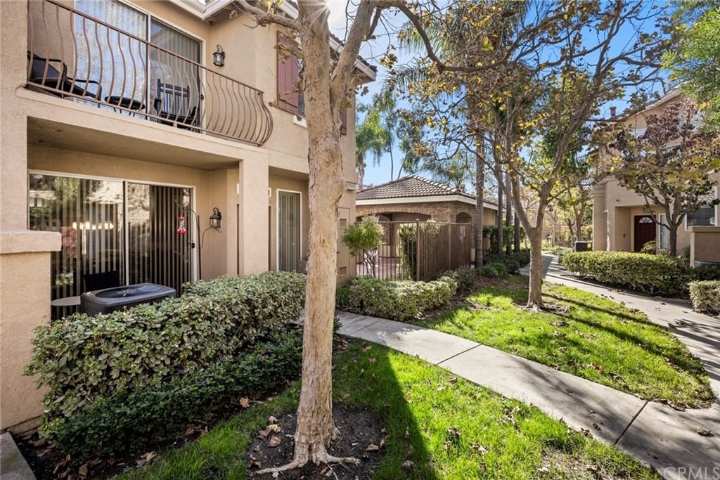 1154 S Positano Ave