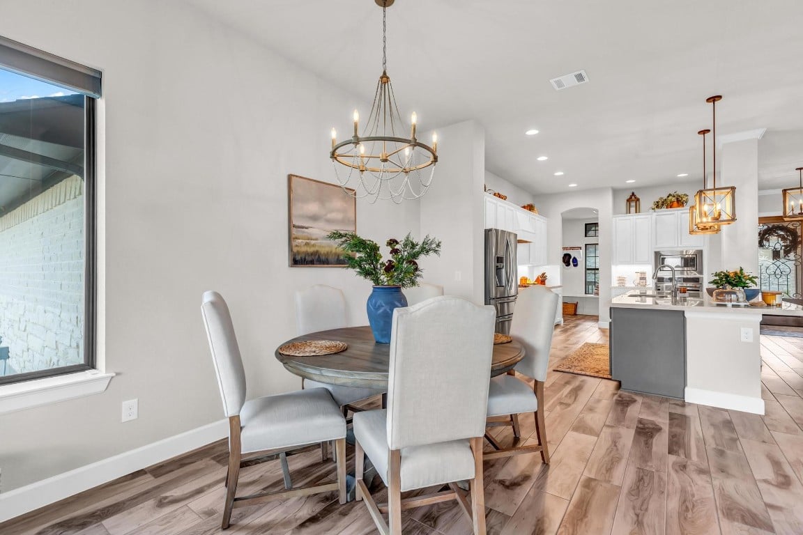 500 Balcones Ridge Way